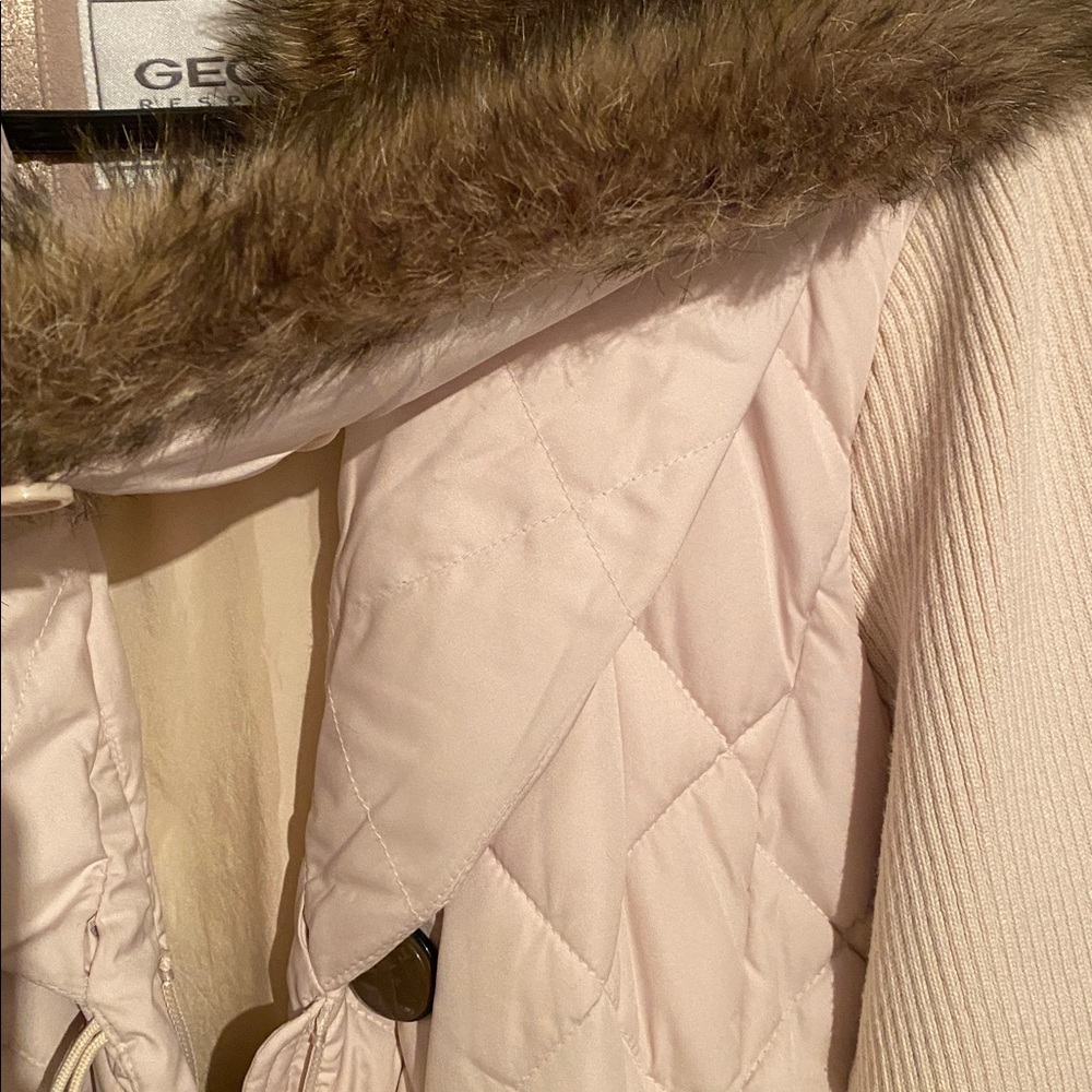 Geox Puffer Cream Jacket With Knit Sleeves - Picture 6 of 11